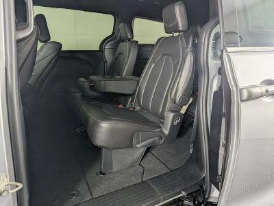 2026 Chrysler Pacifica — photo 21 view