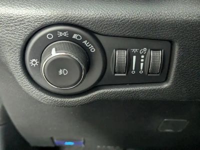 2026 Chrysler Pacifica — photo 16 view