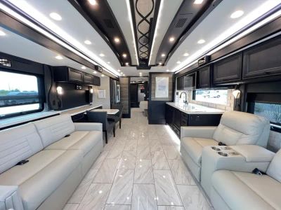 2025 Tiffin PHAETON — interior view