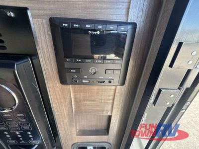 2023 Sunset Park RV SunRay - Photo 17