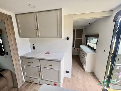 2027 Grand Design Transcend Xplor — photo 10 view