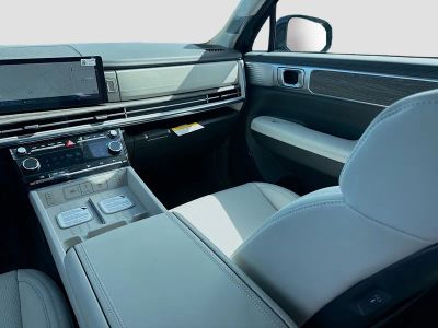 2026 Hyundai SANTA FE HYBRID — photo 17 view