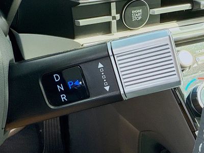 2026 Hyundai SANTA FE HYBRID — photo 14 view