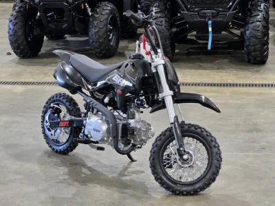 2025 SSR Motorsports SR70AE — front three-quarter view