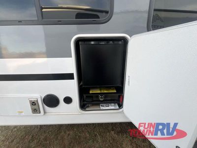 2025 Forest River RV Wildwood - Photo 7