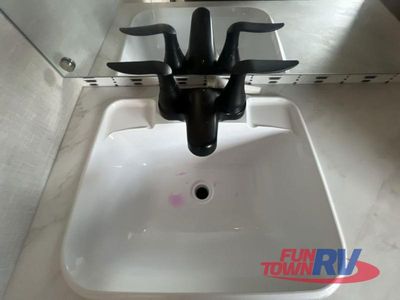 2025 Forest River RV Wildwood - Photo 33