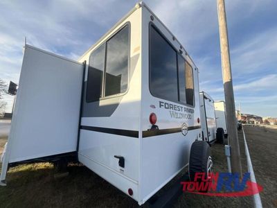 2025 Forest River RV Wildwood - Photo 4