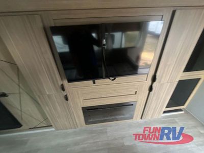 2025 Forest River RV Wildwood - Photo 28