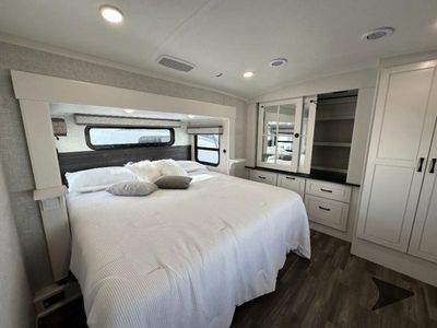 2025 Jayco North Point - Photo 7