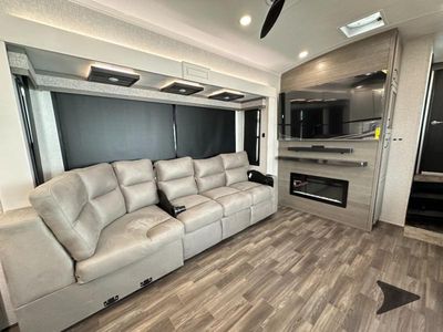 2025 Jayco North Point - Photo 14
