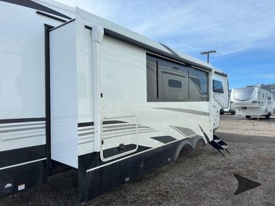2025 Jayco North Point - Photo 3