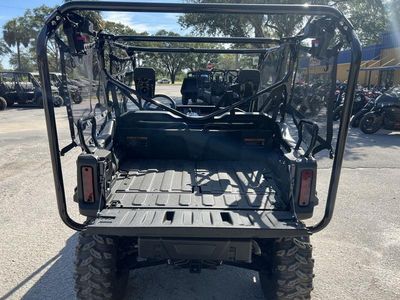 2025 Honda Pioneer 1000-5 Deluxe - Photo 4