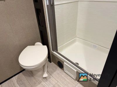 2018 Grand Design Imagine - Photo 17