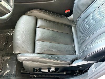 2025 BMW 8 Series — photo 20 view