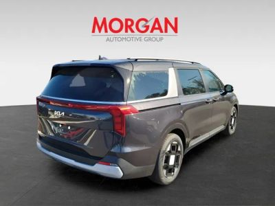 2026 Kia Carnival — side profile view