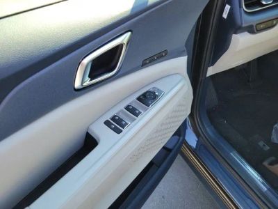 2026 Kia Carnival — engine compartment view