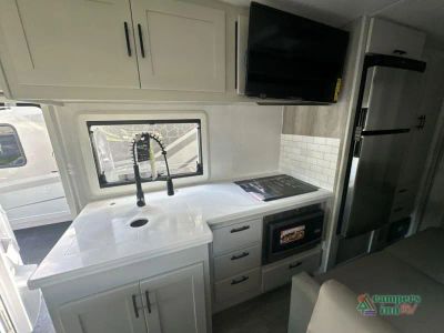 2025 Dynamax isata 3 — photo 12 view