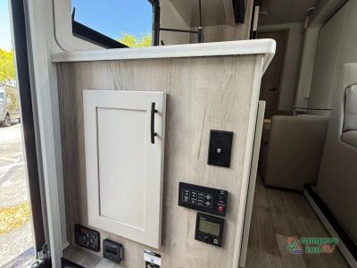 2025 Dynamax isata 3 — photo 15 view