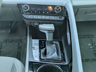 2022 Hyundai Elantra - Photo 15