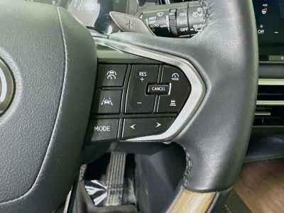 2023 Lexus RX — photo 17 view