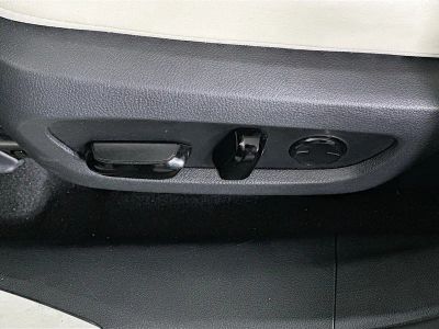 2023 Lexus RX — photo 13 view
