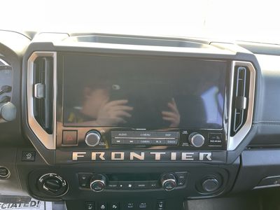 2025 Nissan Frontier - Photo 11