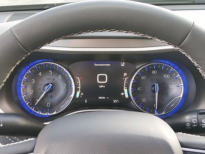 2023 Chrysler Pacifica — photo 14 view