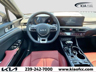 2026 Kia K5 — photo 16 view