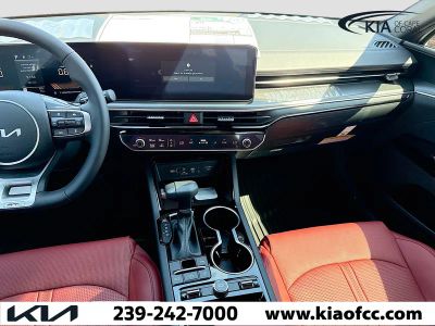 2026 Kia K5 — photo 18 view