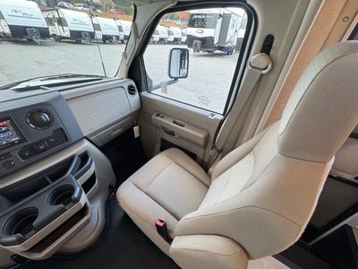 2026 Thor Motor Coach Quantum - Photo 9