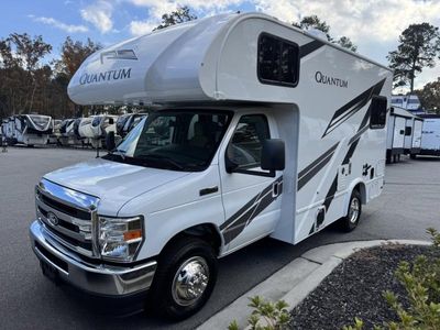 2026 Thor Motor Coach Quantum - Photo 2