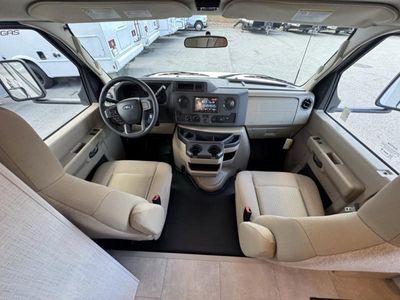 2026 Thor Motor Coach Quantum - Photo 7