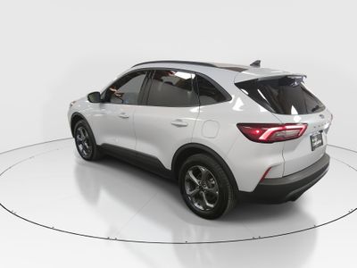 2025 Ford Escape — detail view