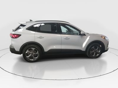 2025 Ford Escape — photo 8 view