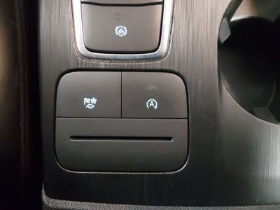2025 Ford Escape — photo 18 view