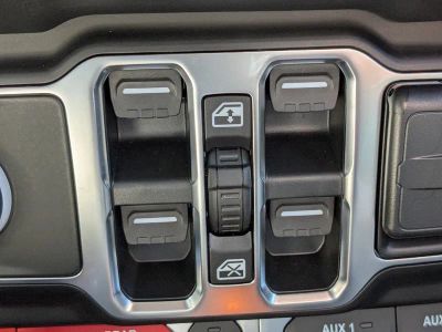 2026 Jeep Gladiator — photo 24 view