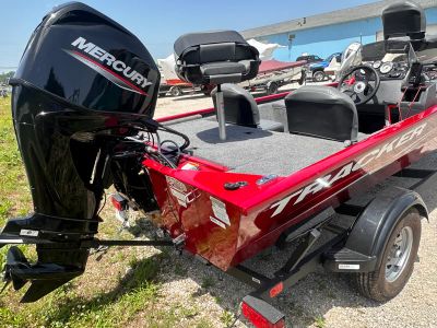 2024 TRACKER PRO170 — interior view