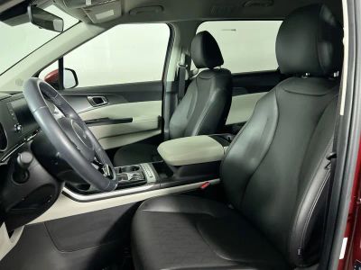 2023 Kia Carnival — photo 12 view