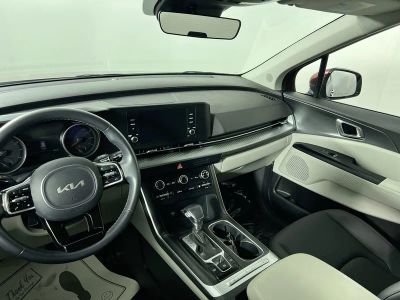 2023 Kia Carnival — photo 28 view