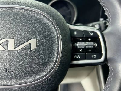 2023 Kia Carnival — photo 17 view