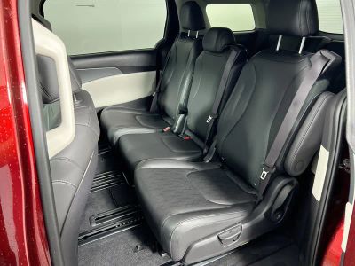2023 Kia Carnival — photo 26 view