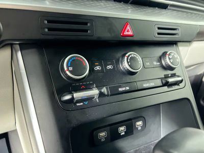 2023 Kia Carnival — photo 23 view