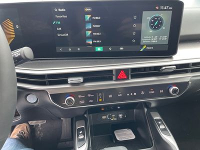 2026 Kia Sorento — photo 11 view