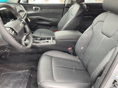 2026 Kia Sorento — photo 9 view