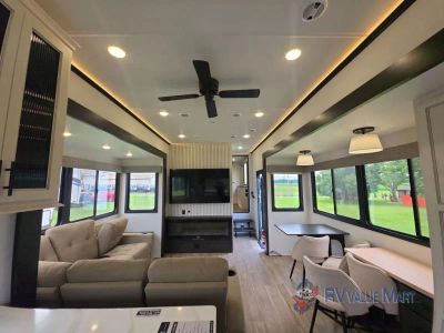 2027 Forest River RV Sabre — photo 24 view