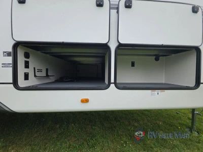 2027 Forest River RV Sabre — photo 19 view
