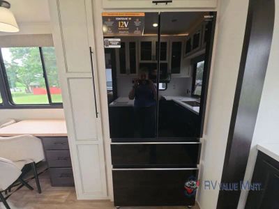 2027 Forest River RV Sabre — photo 23 view