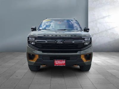 2025 Ford Expedition — side profile view