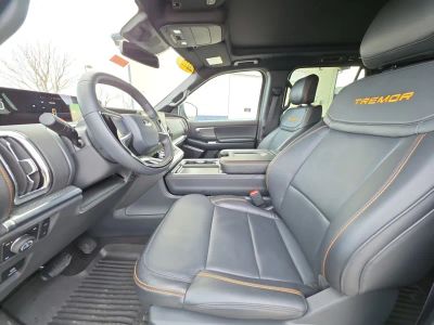 2025 Ford Expedition — photo 9 view
