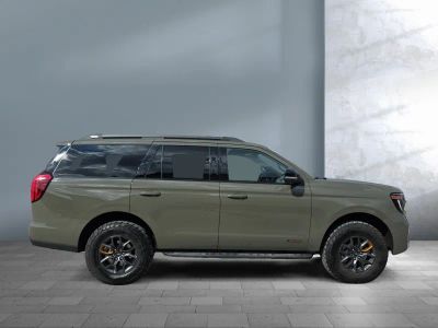 2025 Ford Expedition — photo 7 view